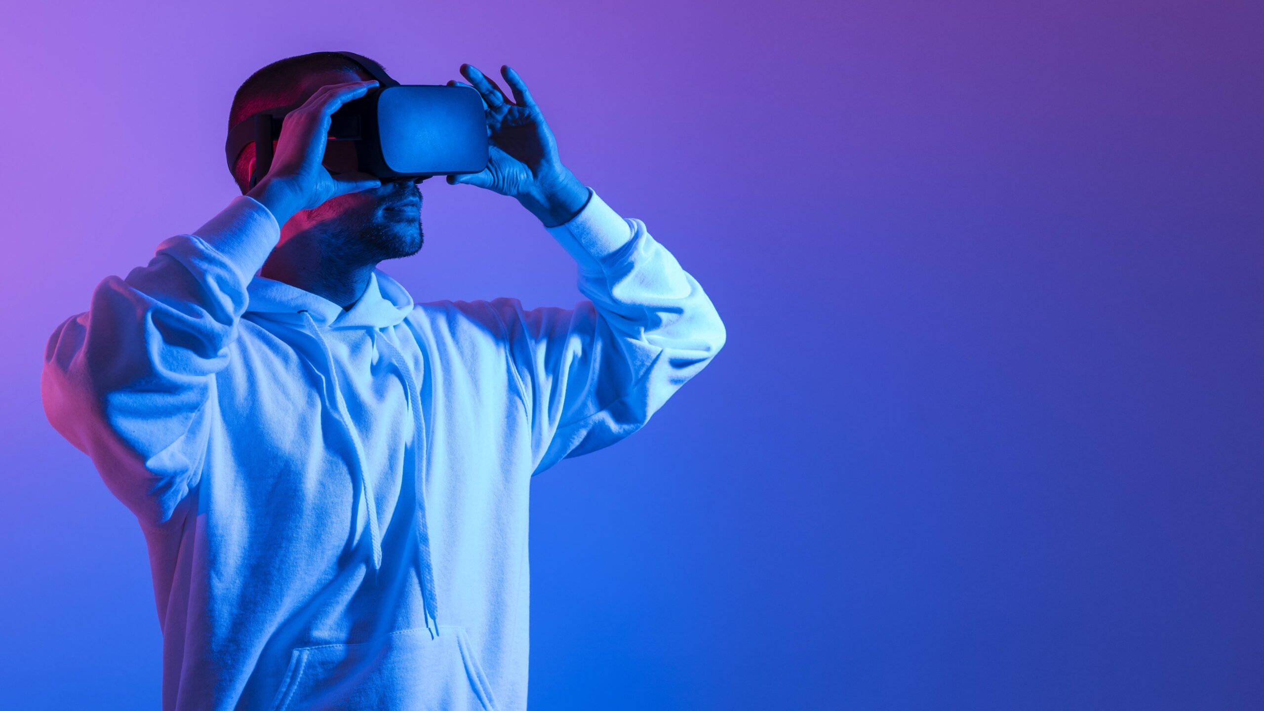 Read more about the article Czym się różni VR, MR i AR: Przewodnik po technologiach immersyjnych